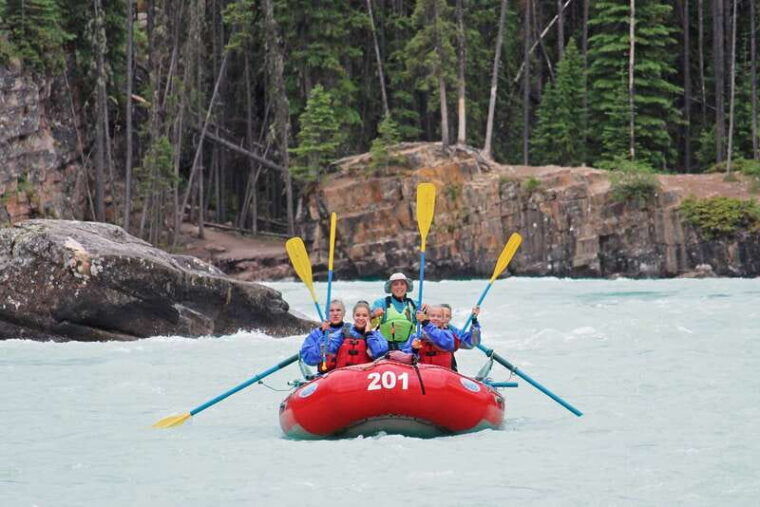 jasper-canyon-run-family-whitewater-rafting
