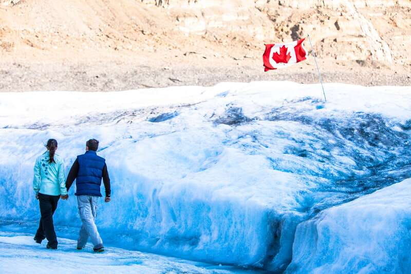 jasper-columbia-icefield-skywalk-and-ice-explorer-ticket