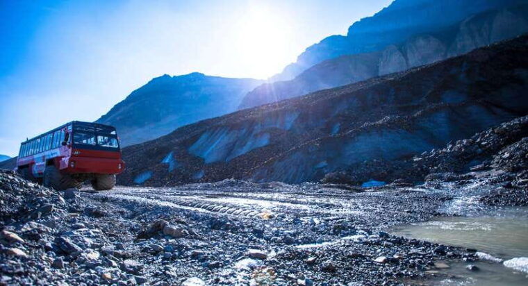 jasper-columbia-icefield-skywalk-and-ice-explorer-ticket