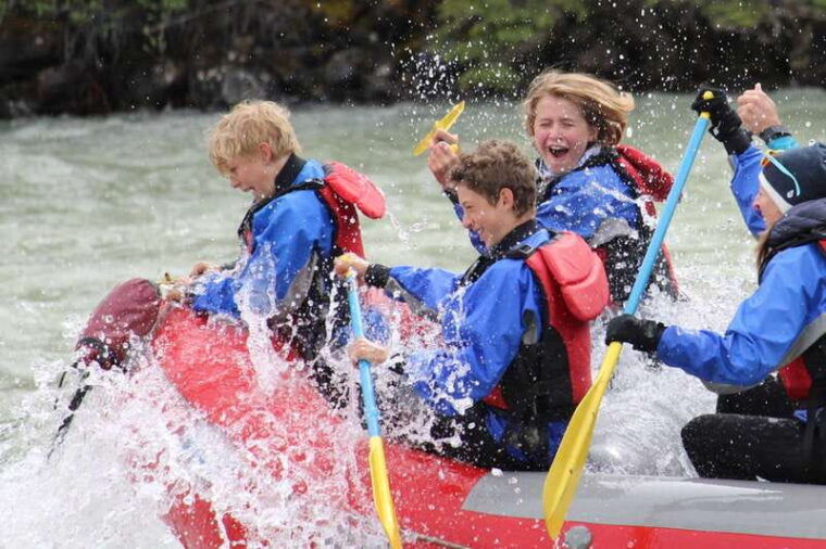 jasper-national-park-family-friendly-rafting-adventure