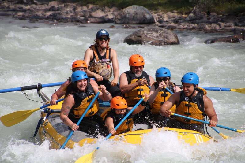 jasper-national-park-sunwapta-river-white-water-rafting