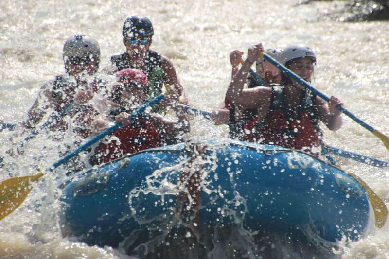jasper-sunwapta-river-whitewater-rafting-self-drive