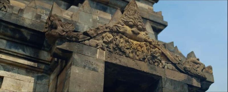 Java's Golden Triangle: Stones, Spires & Water Castle Sunset - Key Points