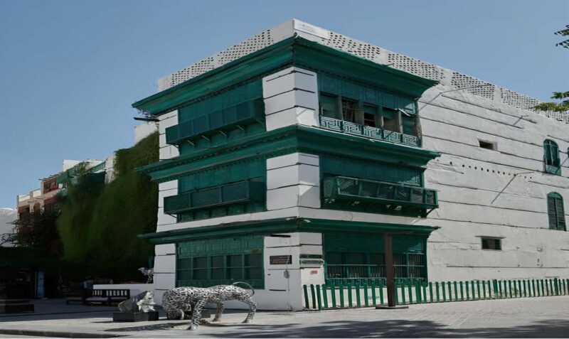 Jeddah: Al-Balad Old Town Historical City Guided Tour - A thorough breakdown of the itinerary
