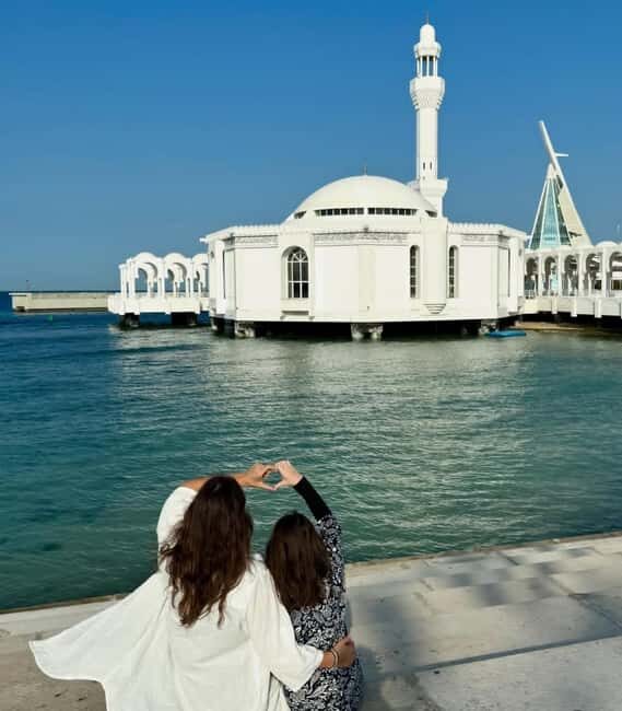 Jeddah: Private Highlights Tour of Most Instagrammable Spots - Key Points