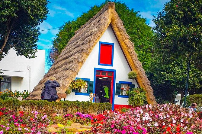 jeep-safari-4x4-madeira-pico-areeiro-santana-ponta-sao-lourenco