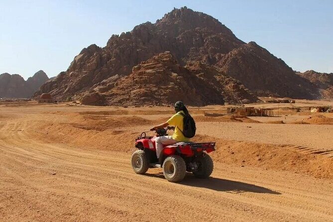 Jeep Super Safari, camel ride with BBQ dinner & Show in Hugharda - Key Points