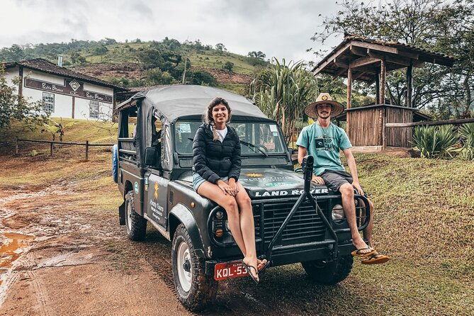 jeep-tour-to-waterfalls-and-stills-by-paraty-tours
