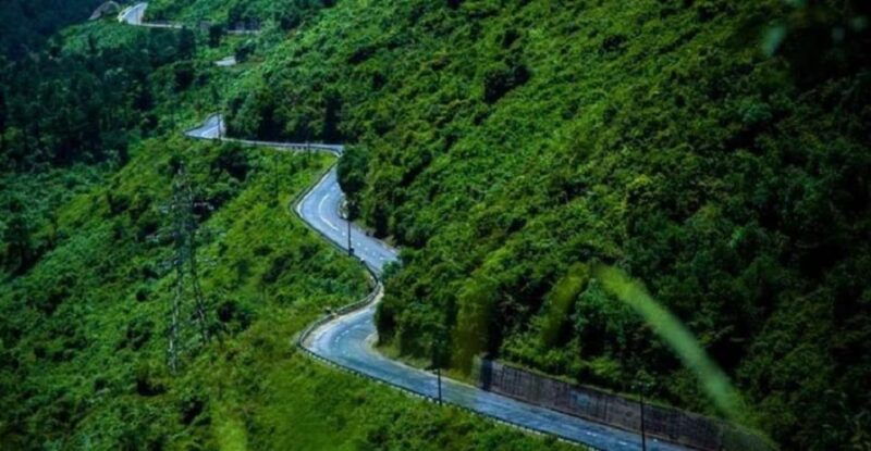 jeep-tour-via-hai-van-pass-from-hoi-an-hue-2