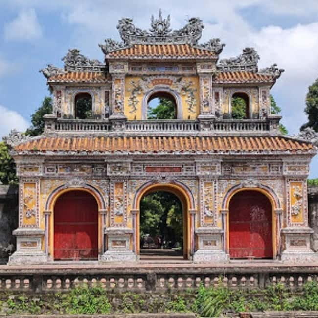 Jeep & Train Journey: Explore Hu, Hai Van Pass, & Lng Cô - FAQs  