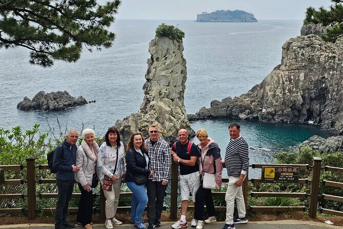 Jeju bus tour with professional English guide for cruise customer - Exploring Jeju’s UNESCO Heritage and Scenic Spots