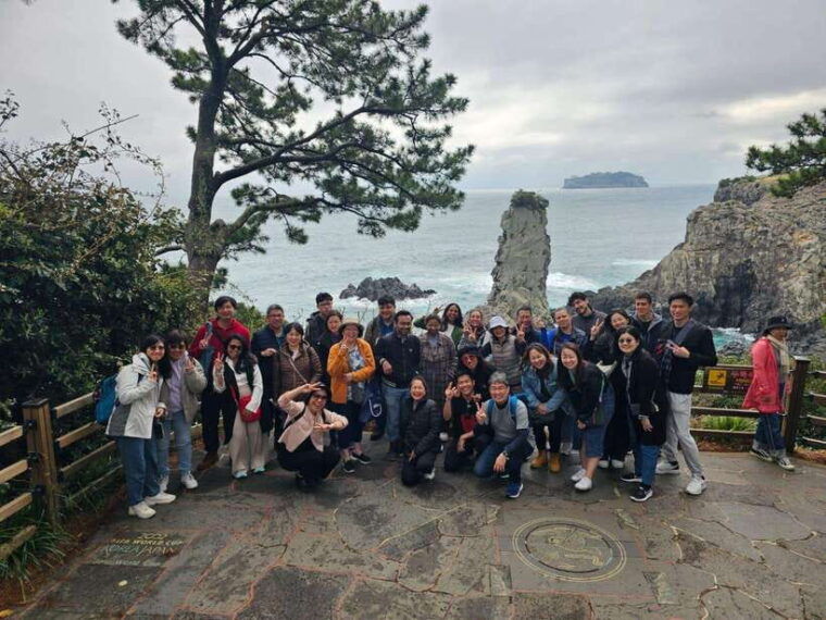 jeju-cherry-blossom-south-west-day-tour-with-hotel-pickup