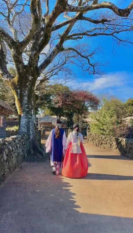 Jeju: Day Tour, Small Volcano & Landmark & UNESCO Heritage - Key Points