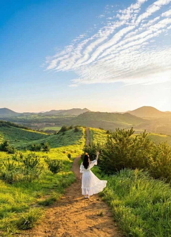 Jeju: Day Tour, Small Volcano & Landmark & UNESCO Heritage - Cultural and Market Experiences