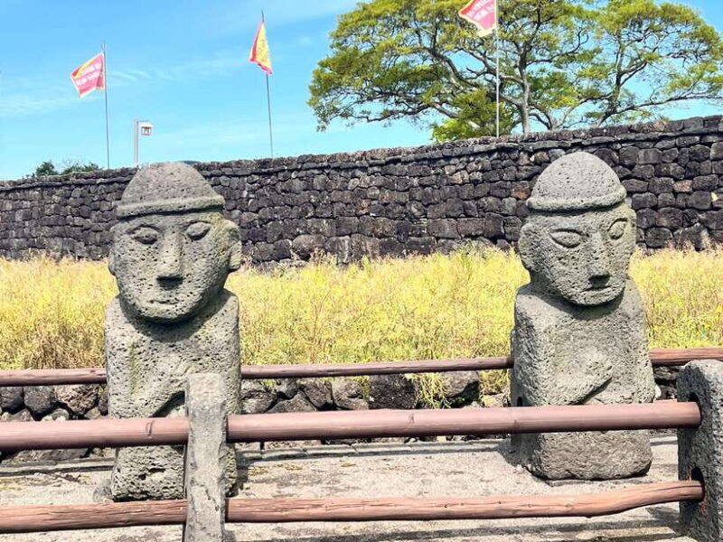 Jeju: East of Jeju Island Bus Tour from Seogwipo City - Seongeup Folk Village: Stepping into Jeju’s Traditions