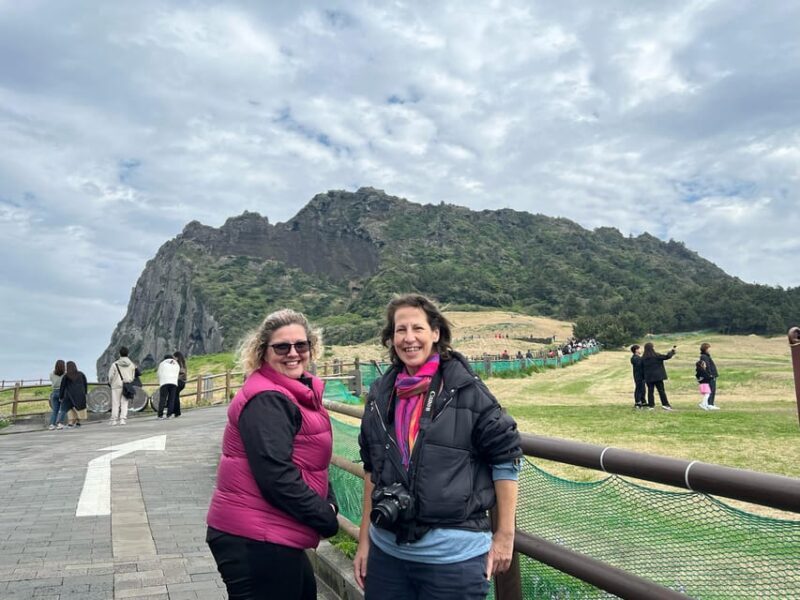 Jeju: Eastern UNESCO Join in Tour (Seongsan, Haenyeo) - The Guides: Knowledge and Hospitality