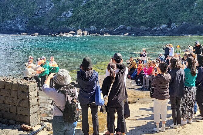 Jeju Island Bus Tour Or Taxi Tour in the East of Jeju island - Final Thoughts: Who Will Love This Tour?