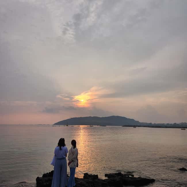 Jeju Island: Sunrise Guided Tour with Hotel Pickup - Why This Tour Offers Great Value