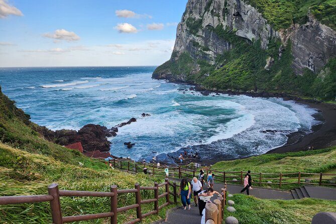 Jeju Private Taxi Tour with a Licensed English Guide-Driver - Key Points