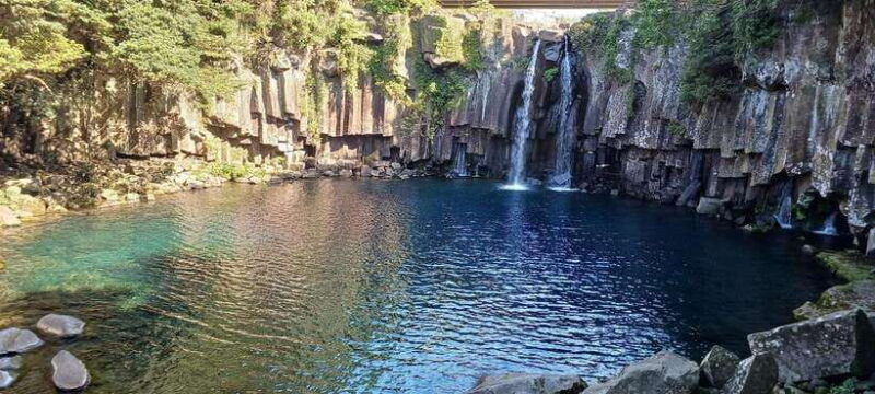 jeju-private-tour-with-an-english-guide-and-a-vehicle
