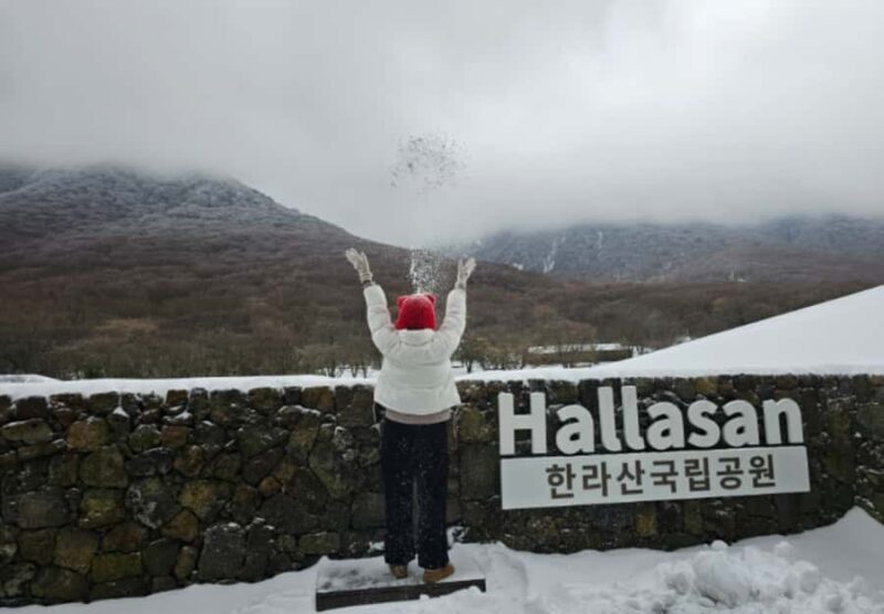 Jeju: UNESCO Heritage Sites Authentic Day Tour(Western) - Key Points