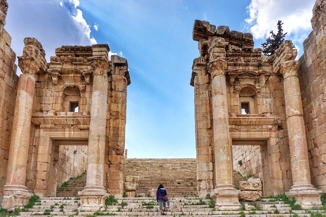 Jerash, Umm Qais, Cave of Jesus From Amman - Who Should Book This Tour?  