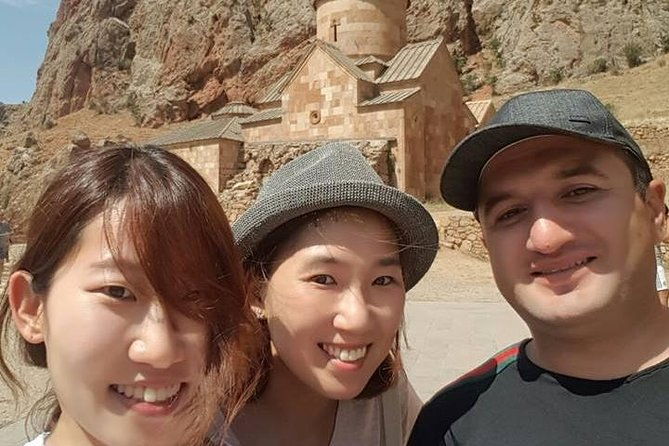 jermuk-waterfall-noravank-wine-tasting-khor-virap