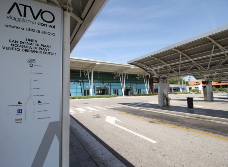 jesolo-lido-express-bus-to-noventa-di-piave-designer-outlet