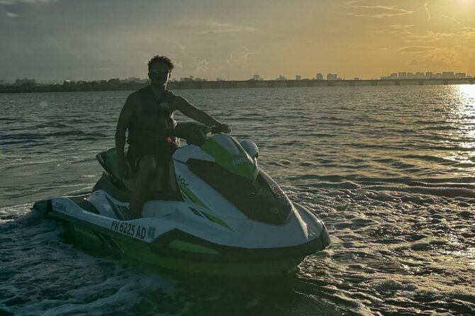 jet-ski-rentals-isla-verde-beach