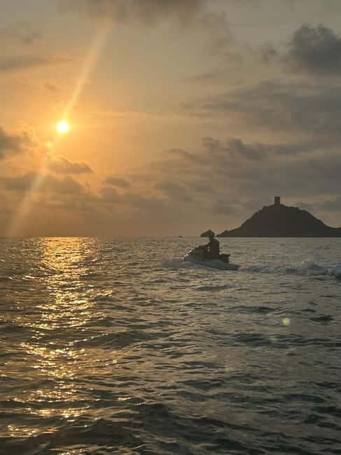 Jet ski sunset on the Ajaccio golf course - Key Points