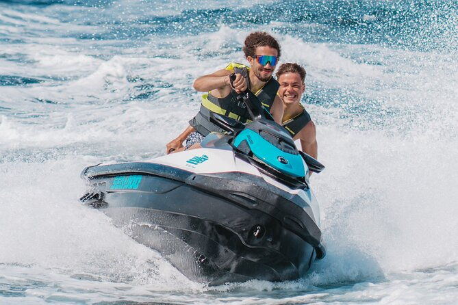 jet-ski-tour-around-alcanda-island