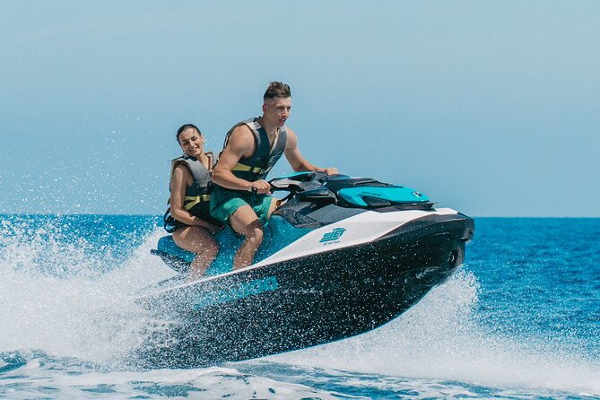 jet-ski-tour-around-alcanda-island