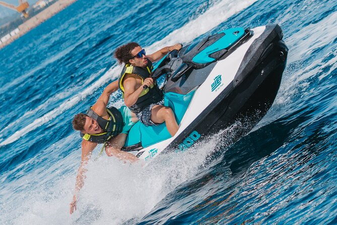 jet-ski-tour-around-alcanda-island
