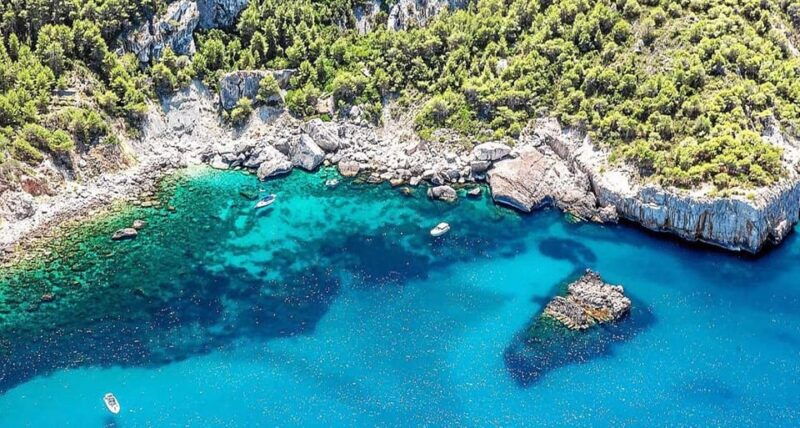 jet-ski-tour-to-cala-albarca-from-san-antonio