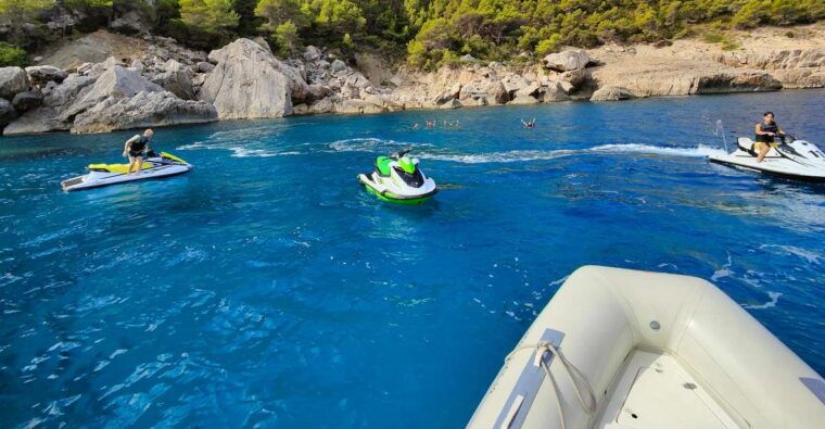 jet-ski-tour-to-cala-albarca-from-san-antonio