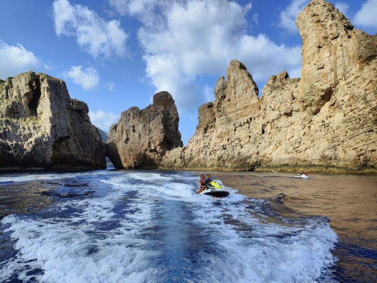 jet-ski-tour-to-cala-albarca-from-san-antonio