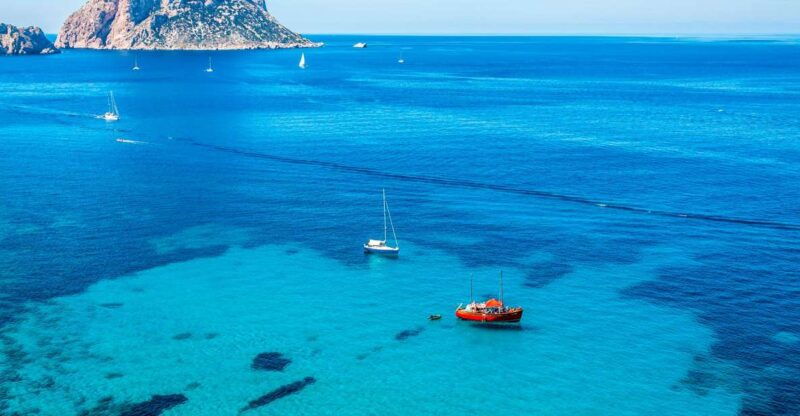 jet-ski-tour-to-es-vedra-from-san-antonio-1-5-hour