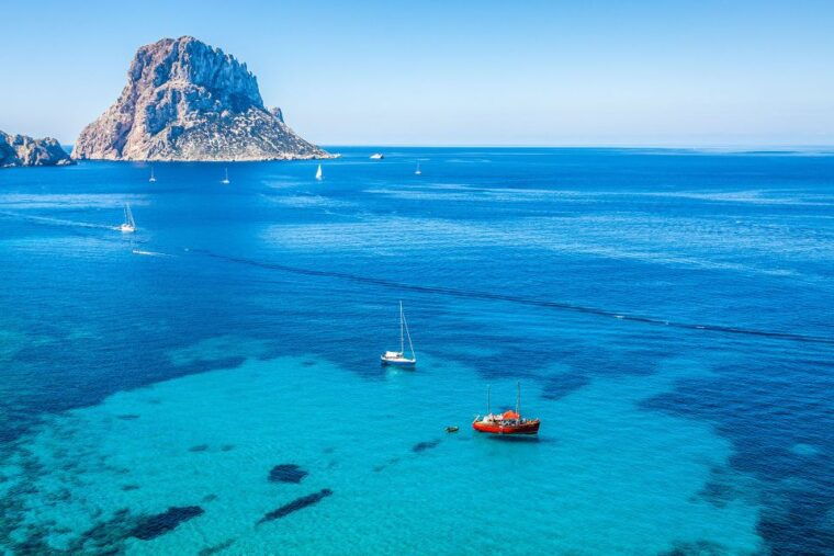 jet-ski-tour-to-es-vedra-from-san-antonio-1-5-hour