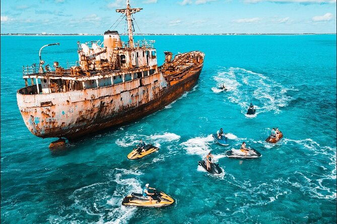 jet-skiing-around-la-famille-ship-and-smaller-pristine-cays