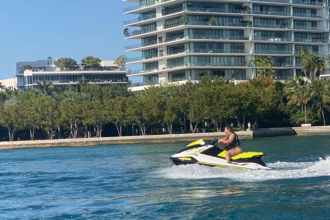 jetski-experience-for-1-hour-of-miami-beach-bayside-marketplace