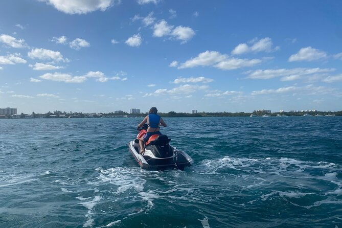 jetski-experience-for-1-hour-of-miami-beach-bayside-marketplace