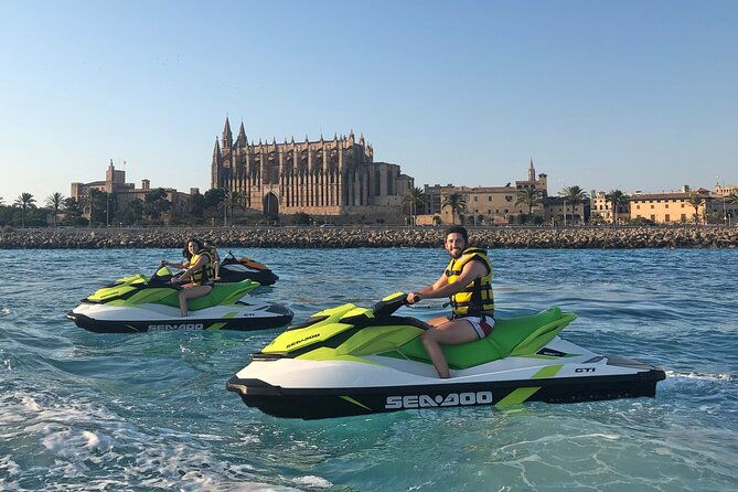 jetski-tour-to-the-emblematic-palma-cathedral