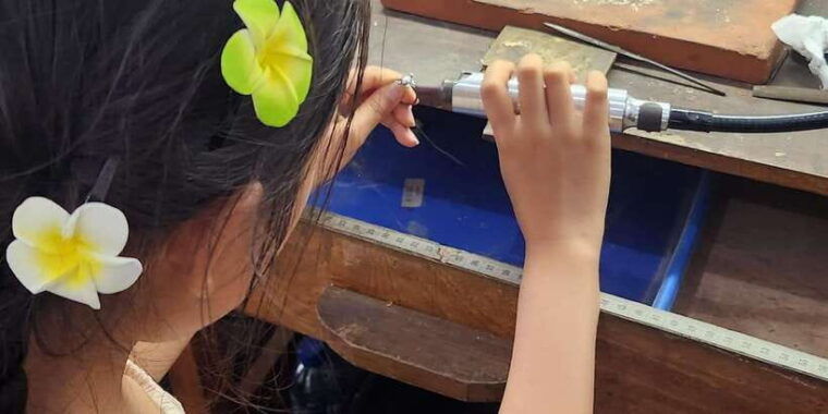 jewelry-making-class