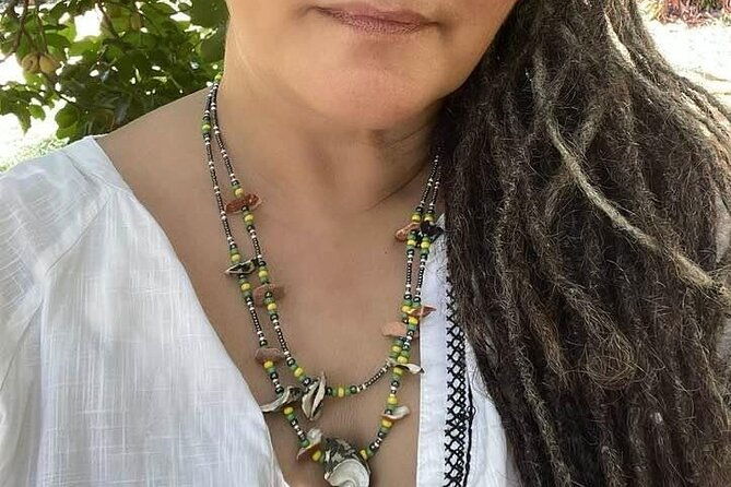 jewelry-workshop-a-mi-mek-it-in-montego-bay-jamaica-fr-en