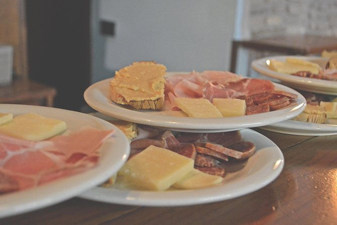 jewish-ghetto-and-campo-de-fiori-by-night-food-wine-and-sightseeing-tour