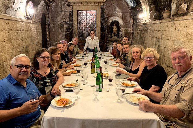 jewish-ghetto-and-navona-food-wine-and-sightseeing-tour-of-rome