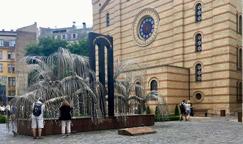 Jewish Heritage Walk: Synagogues, Shoes, Secrets & Flódni - Final Thoughts