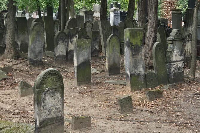 jewish-private-historical-tour-in-warsaw