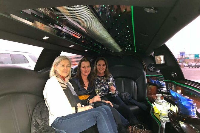 jfk-airport-limo-pick-up-with-extra-one-hour-nyc-limo-sightseeing-tour