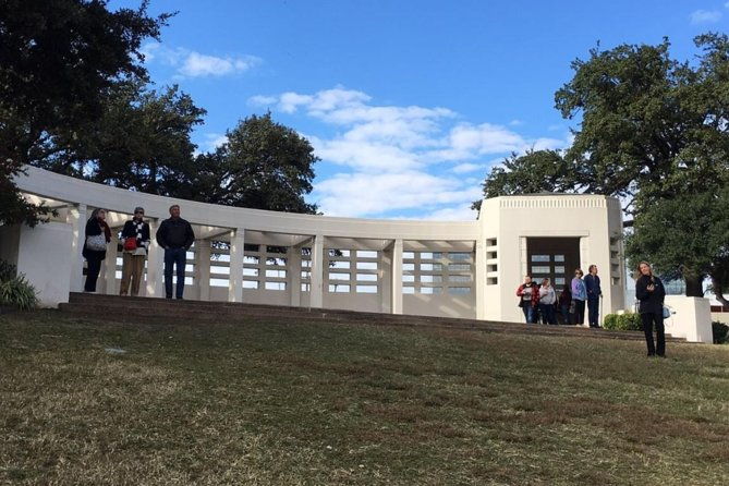 jfk-assassination-and-museum-tour-with-lee-harvey-oswald-rooming-house